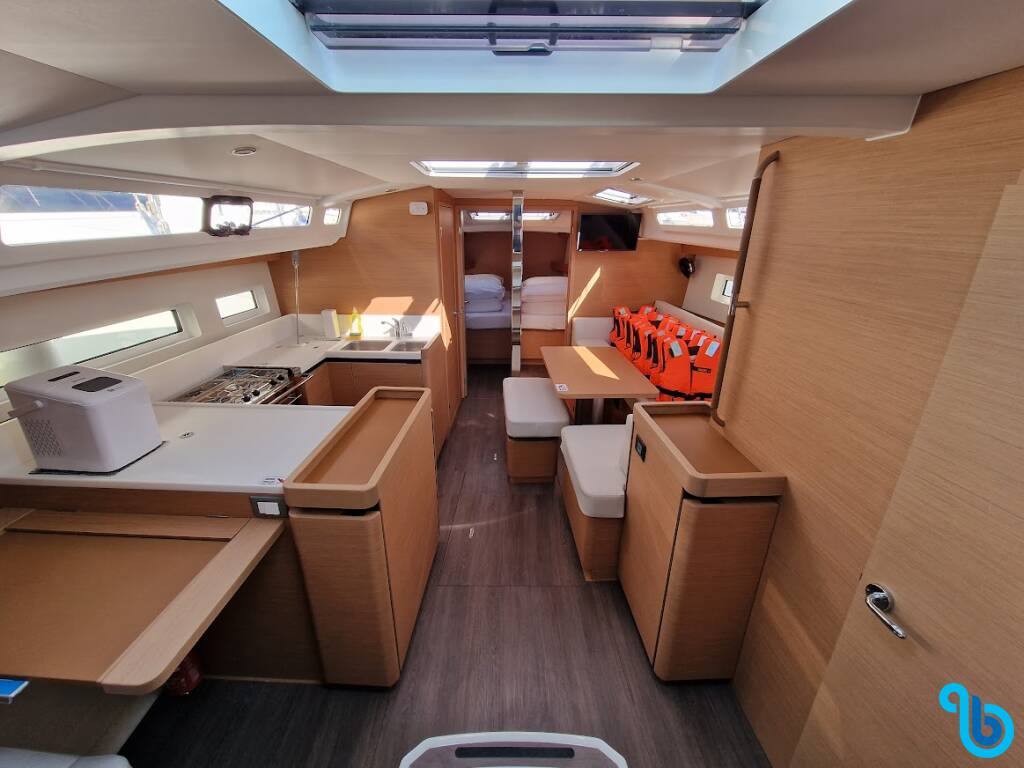 Sun Odyssey 440, Vela