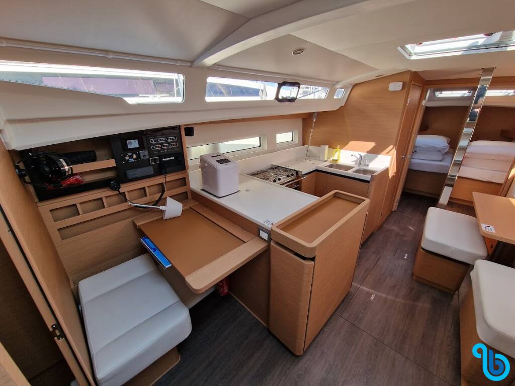 Sun Odyssey 440, Vela