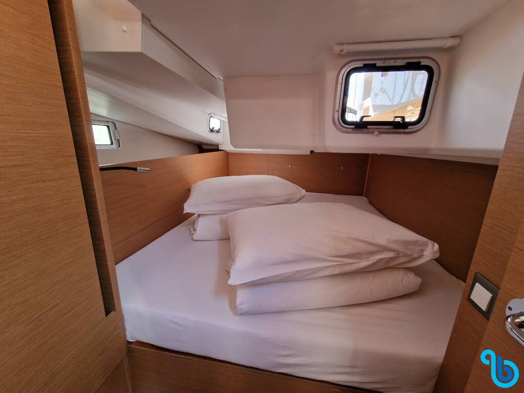 Sun Odyssey 440, Vela