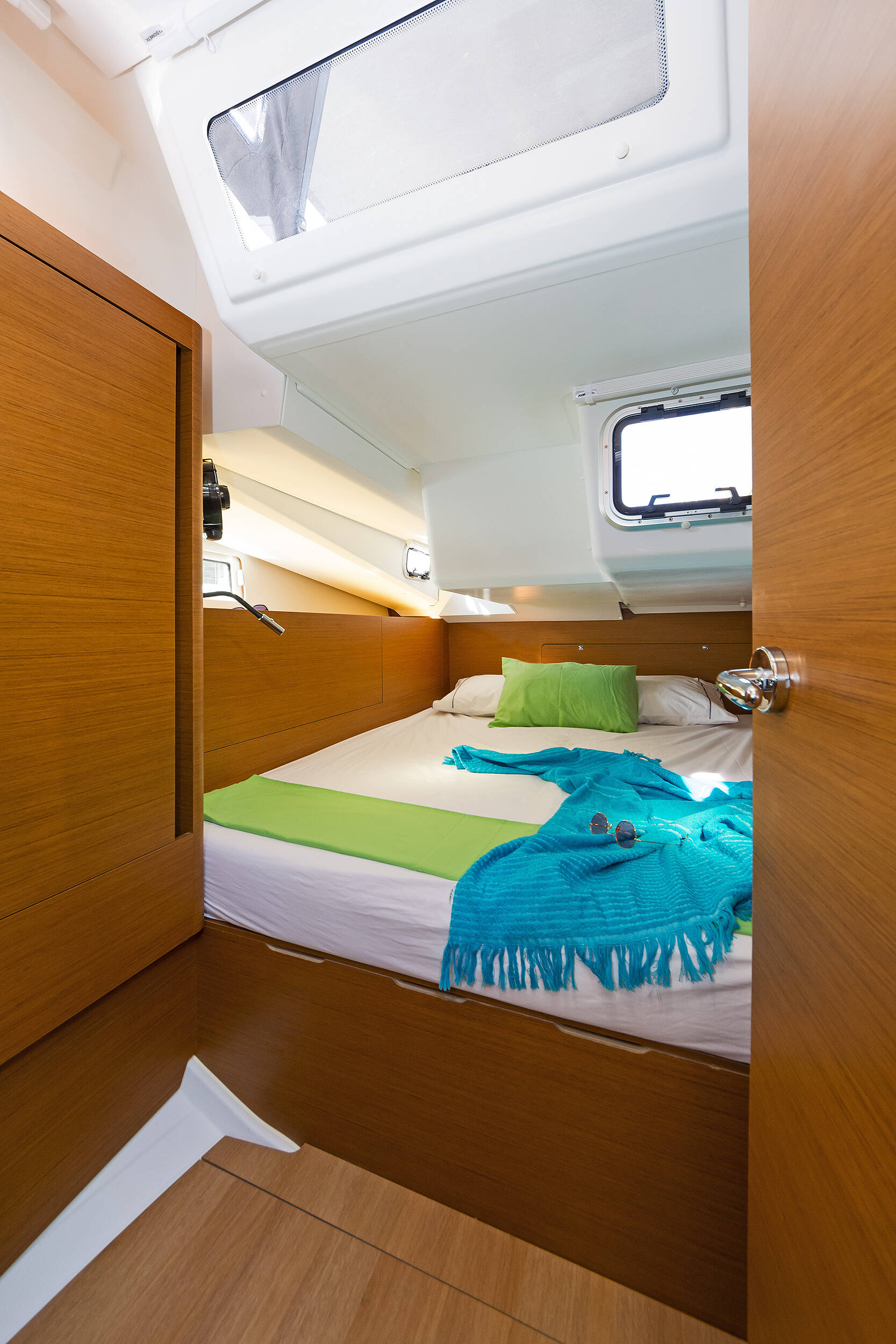 Sun Odyssey 440, DORY