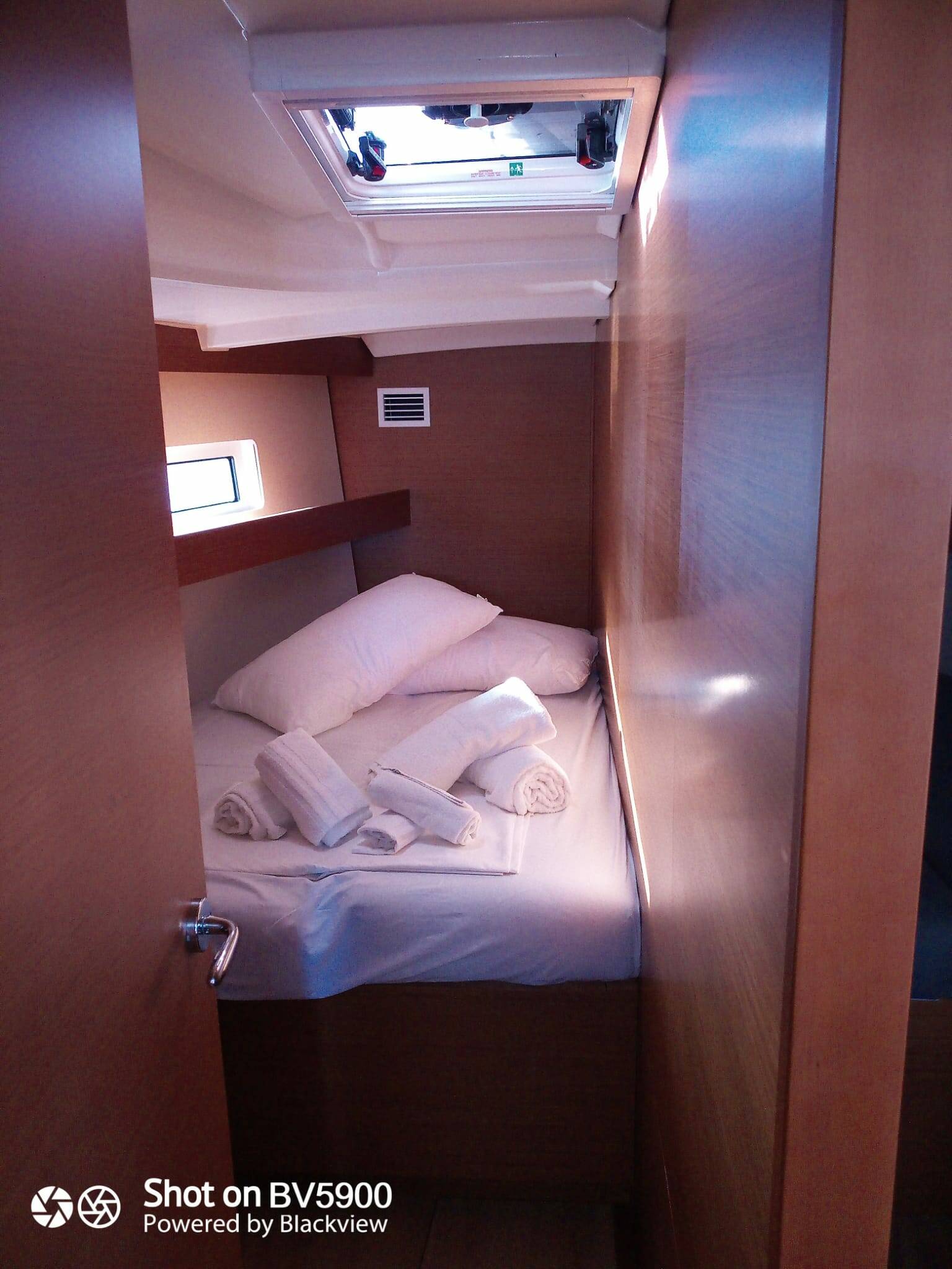 Sun Odyssey 440, 