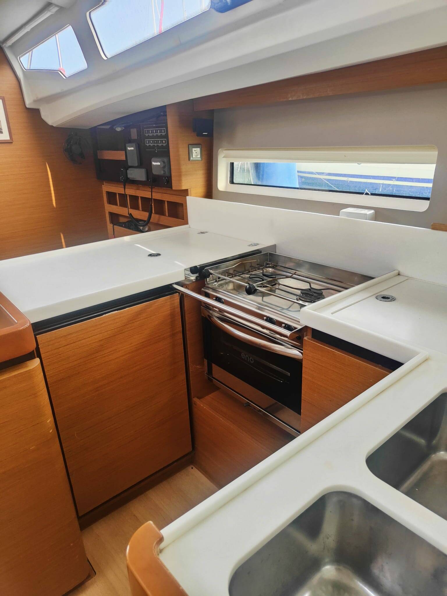 Sun Odyssey 440, 