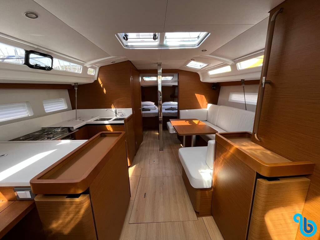 Sun Odyssey 440, Art  Vandalay