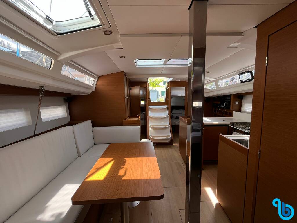 Sun Odyssey 440, Art  Vandalay