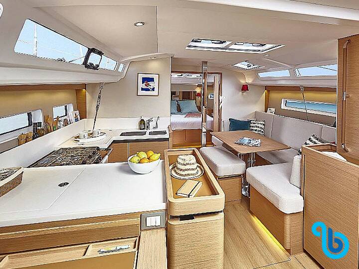 Sun Odyssey 440, NAVILLERA