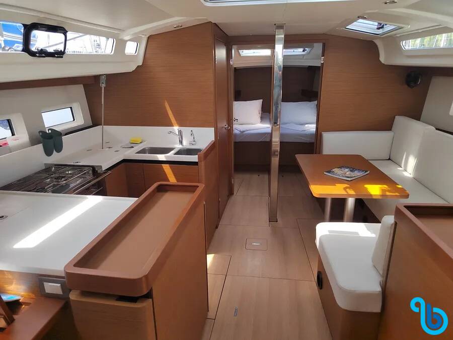 Sun Odyssey 440, ARES