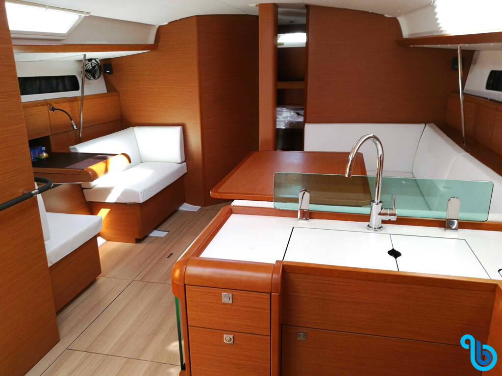 Sun Odyssey 449, CLASS