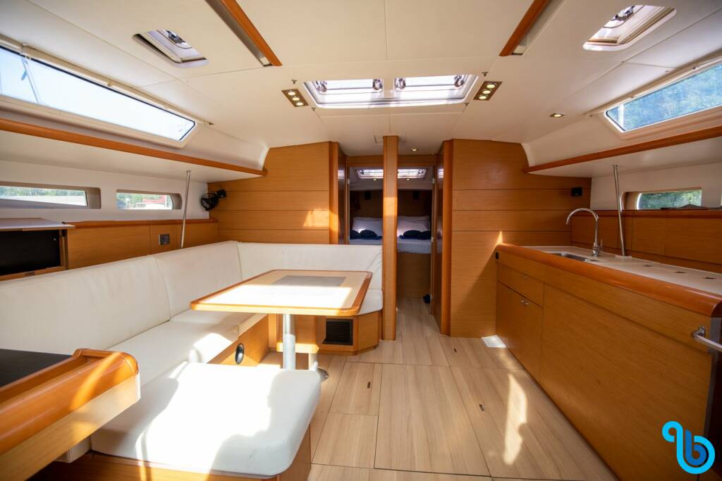 Sun Odyssey 469, Chinon 2