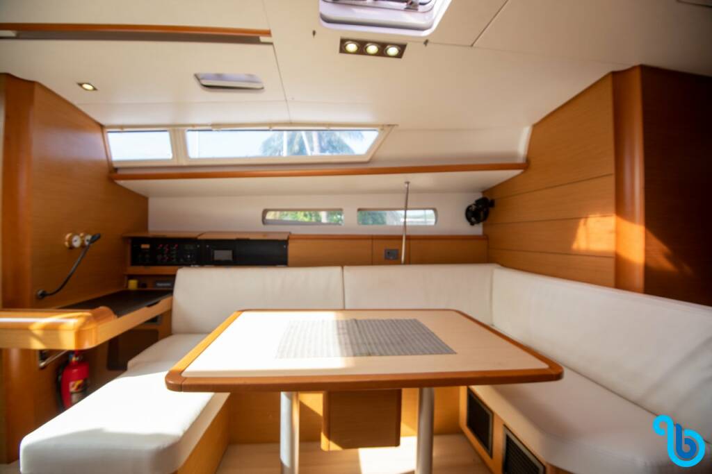 Sun Odyssey 469, Chinon 2