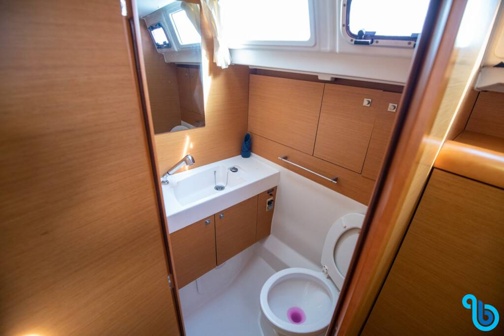 Sun Odyssey 469, Chinon 2