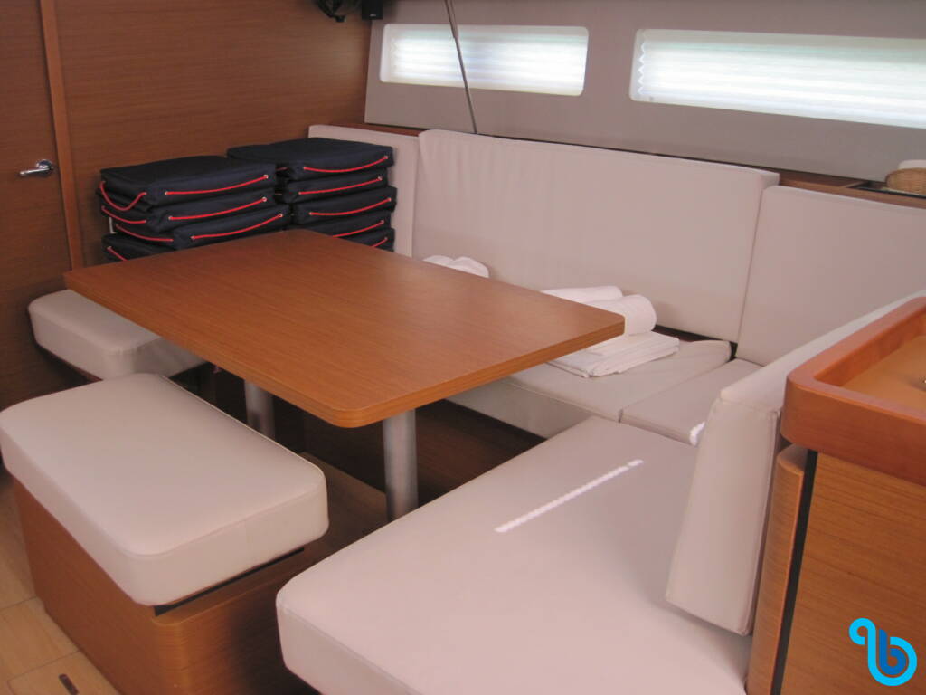 Sun Odyssey 490, PRESTIGE