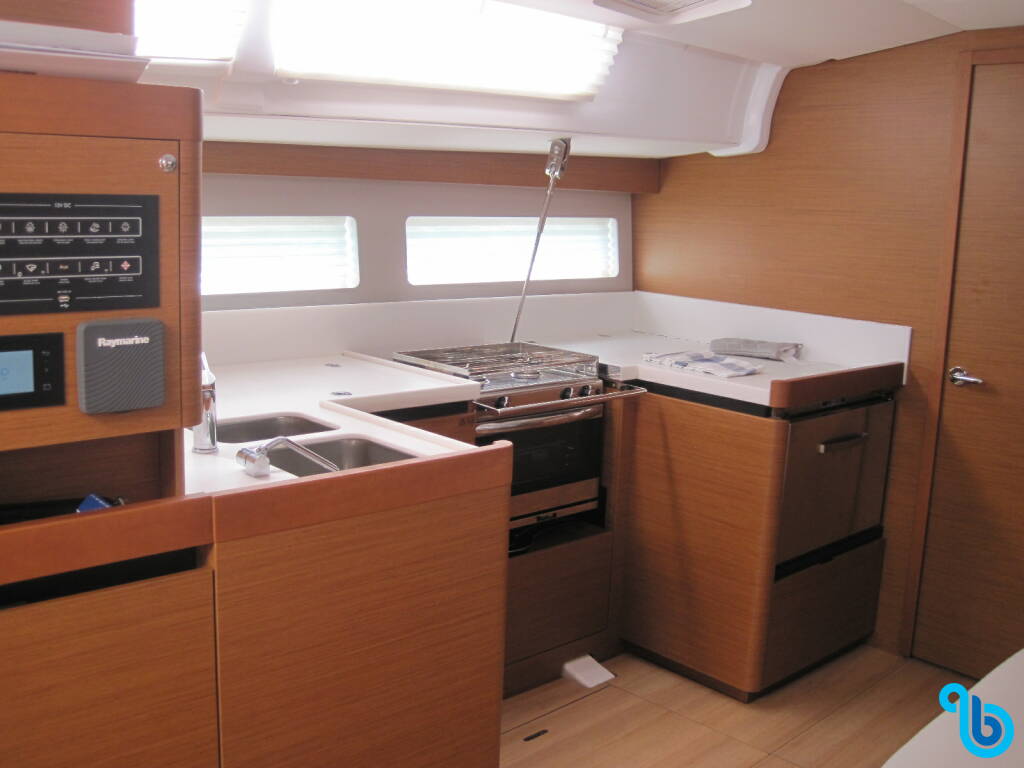 Sun Odyssey 490, PRESTIGE