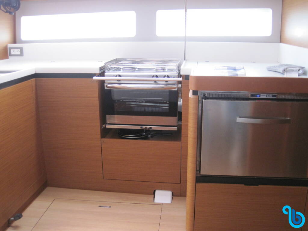 Sun Odyssey 490, PRESTIGE