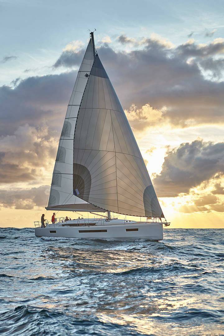 Sun Odyssey 490, 