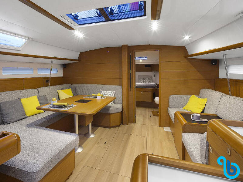 Sun Odyssey 519, Alboran Champagne (Radazul)