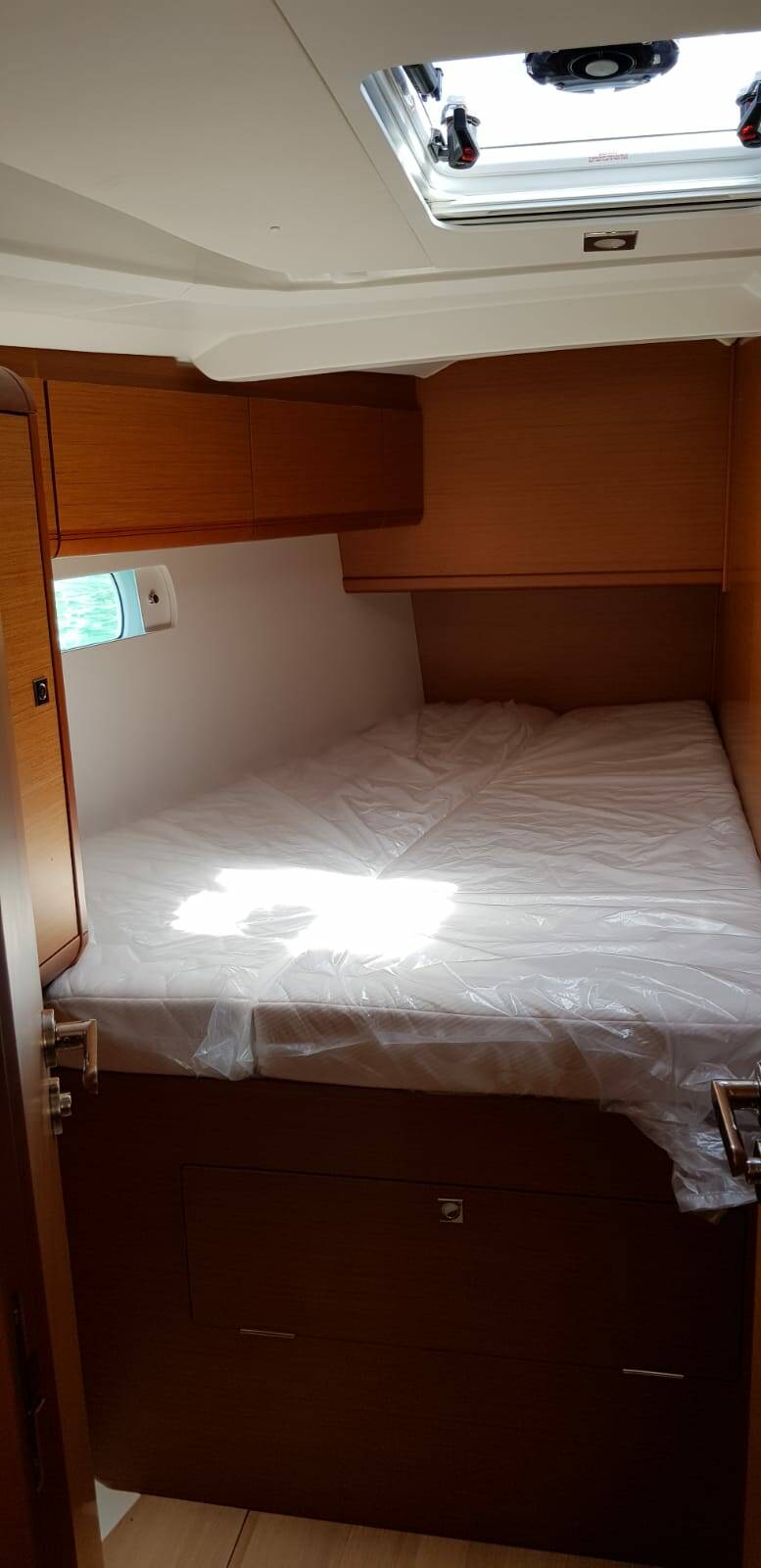 Sun Odyssey 519, Pata