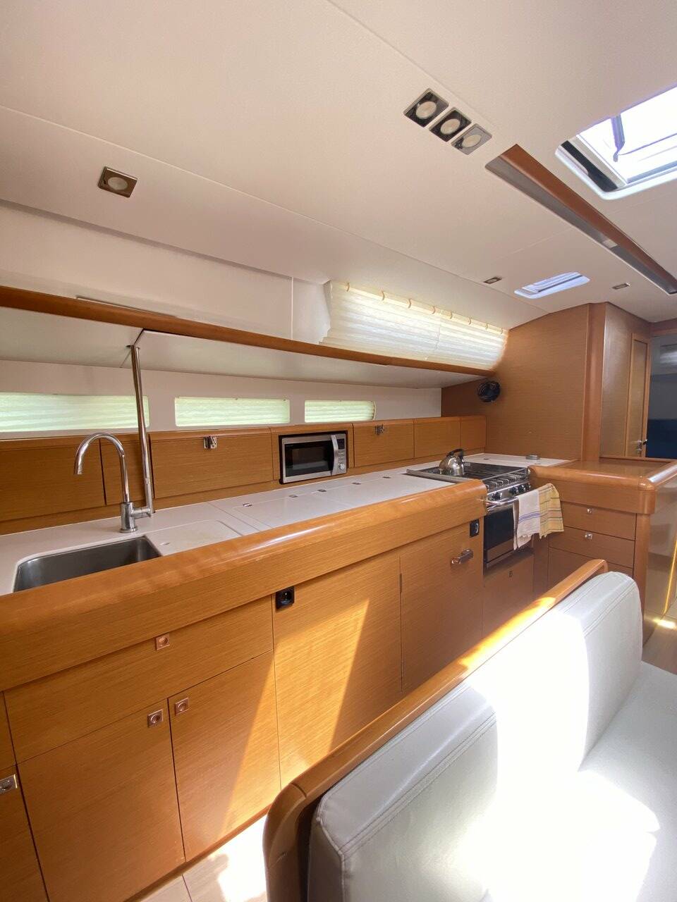 Sun Odyssey 519, 