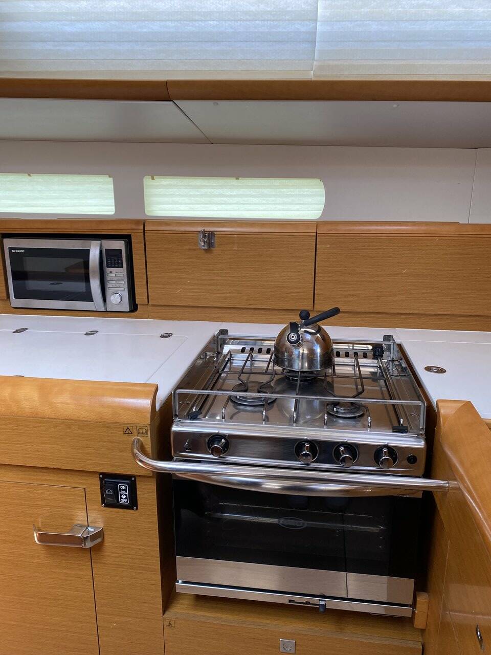 Sun Odyssey 519, 