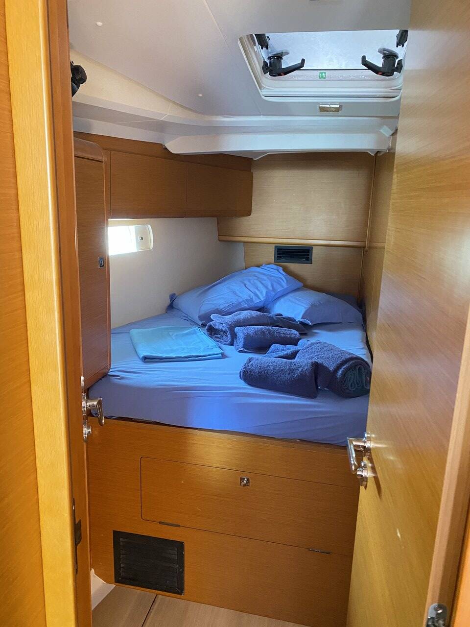 Sun Odyssey 519, 