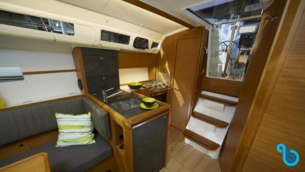 Sunsail 34, 