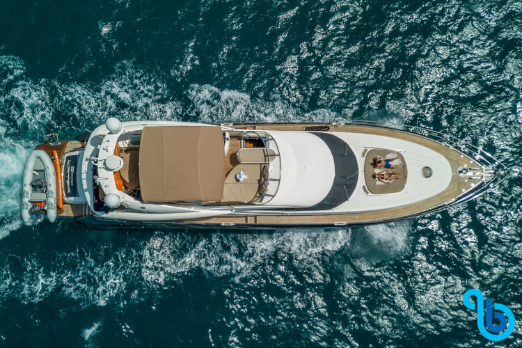 Sunseeker Manhattan 84, Skywater